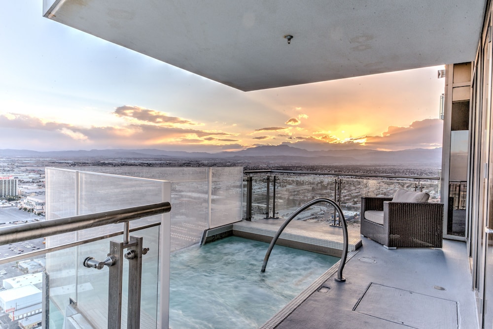 StripViewSuites at Palms Place Penthouses in Las Vegas Best Rates