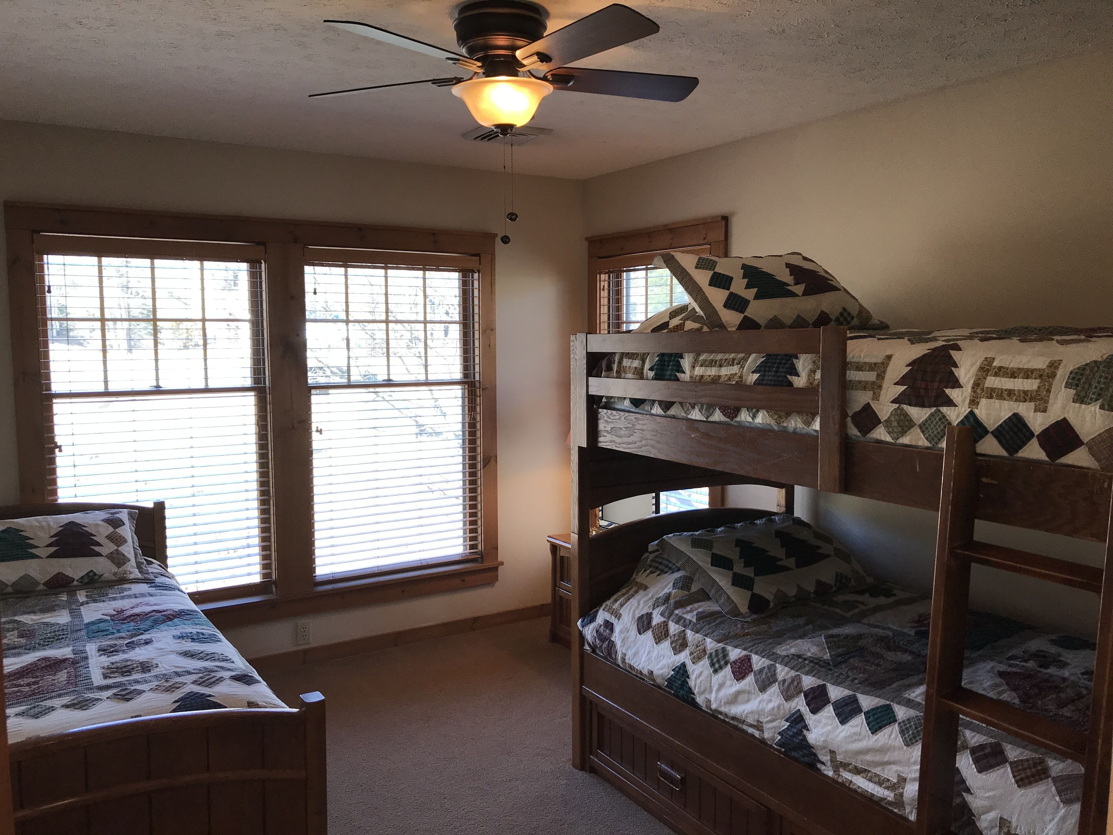 Direct View OF Camelback Mountain Beautiful 5 Star 4bd 3bth Single Family Home in Tannersville, United States