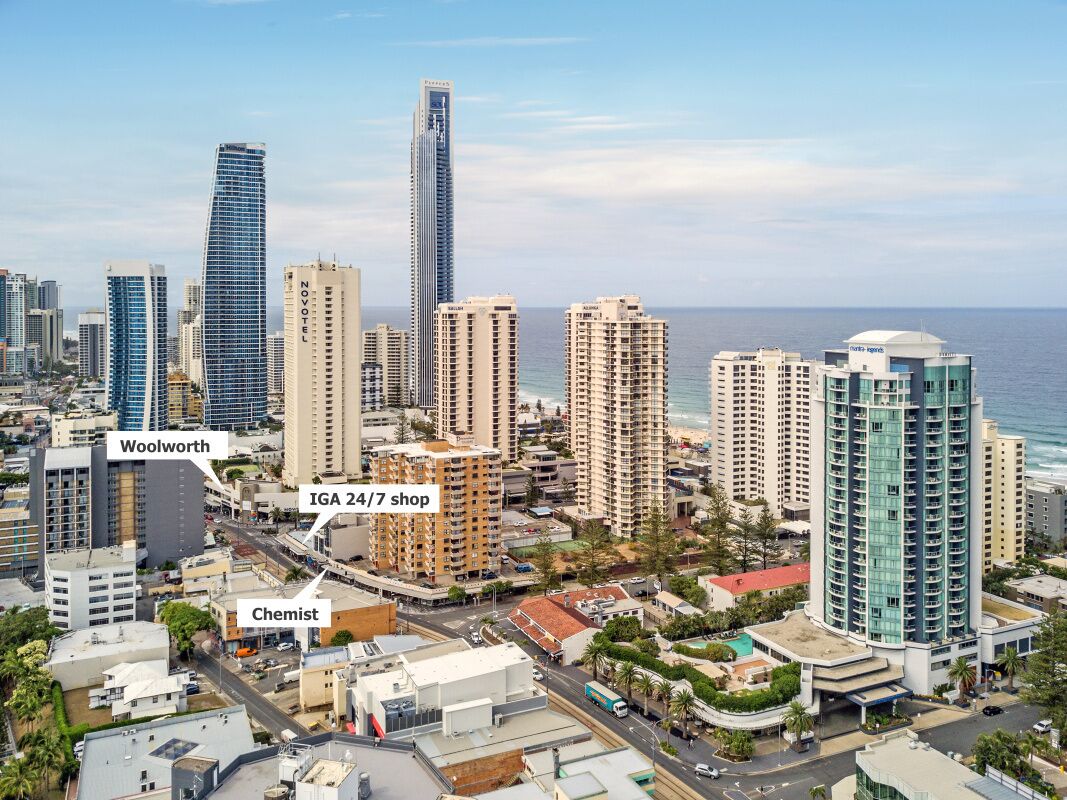 Heart of City 2 min Walk to BEACH-best VALUE, POOL