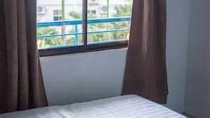 Desk, iron/ironing board, free WiFi