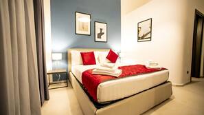 Minibar, desk, free WiFi, linens