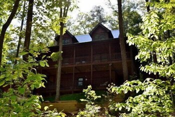 Spacious Secluded Cabin 7 Miles To Blue Ridge Attractions Near