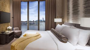 Minibar, in-room safe, individually decorated, individually furnished