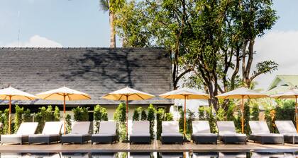MORA Boutique Hotel
