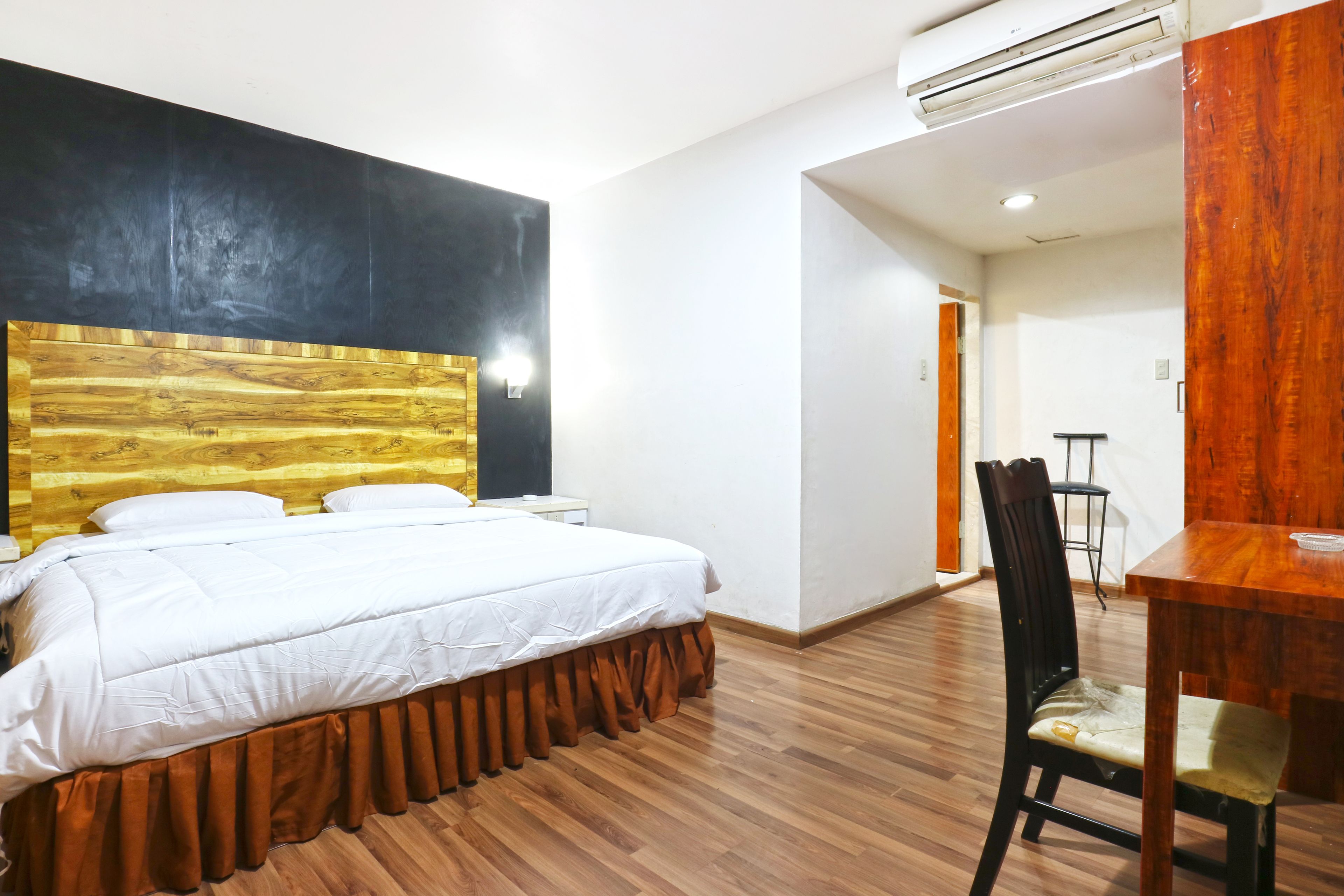 Lee Garden Hotel In Medan Indonesia Expedia