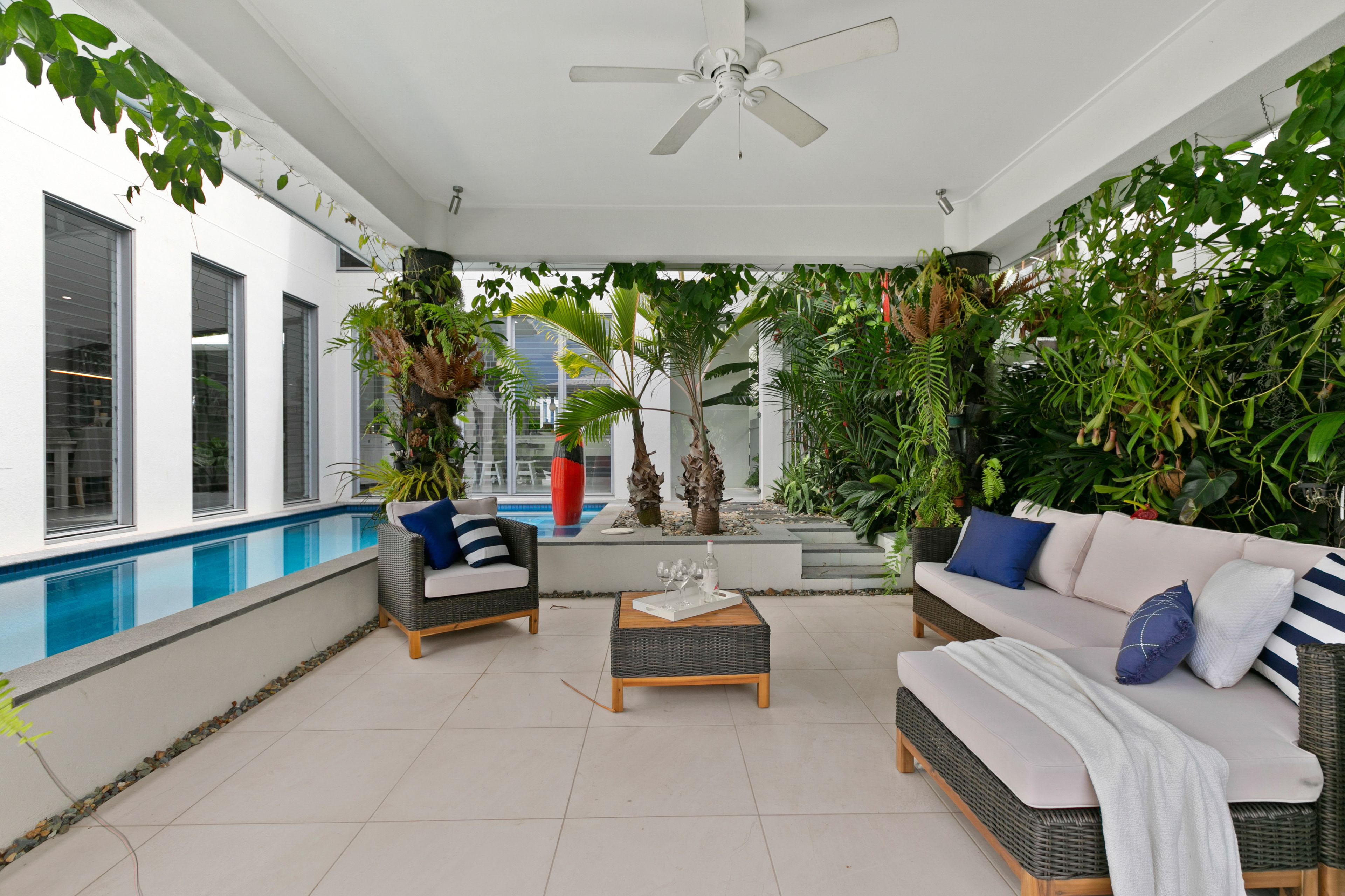 Tranquil Waters - Luxury in Oceans Edge