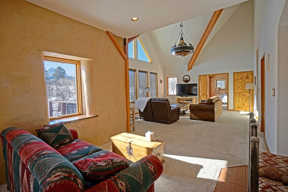 One of A Kind Elk Meadows Home Comfortable, Family Friendly