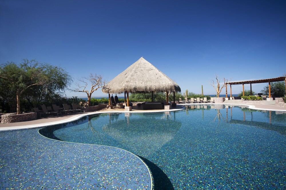 Puerta Cortes Residence Vistamar in La Paz | Hotel Rates & Reviews on