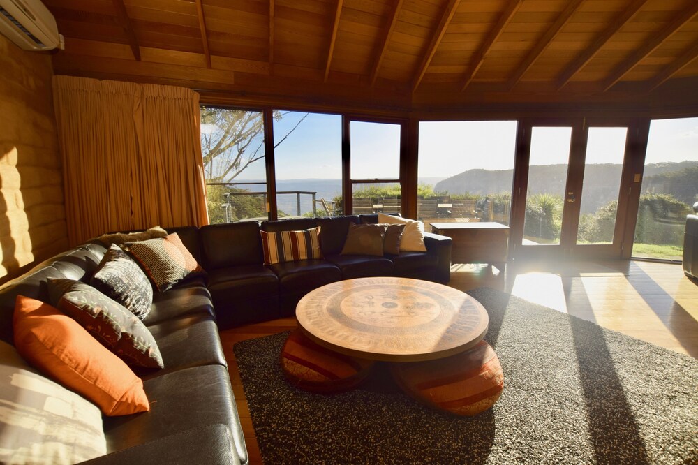 Amaroo Mountaintop Villa