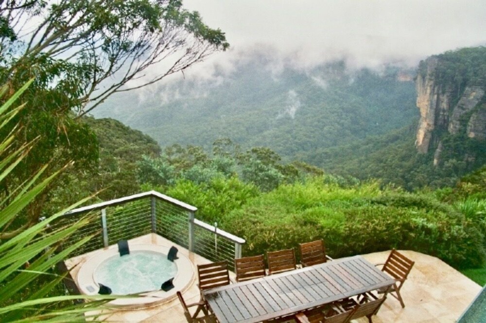 Amaroo Mountaintop Villa