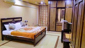 1 bedroom, individually decorated, individually furnished, soundproofing