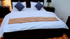 1 bedroom, individually decorated, individually furnished, soundproofing