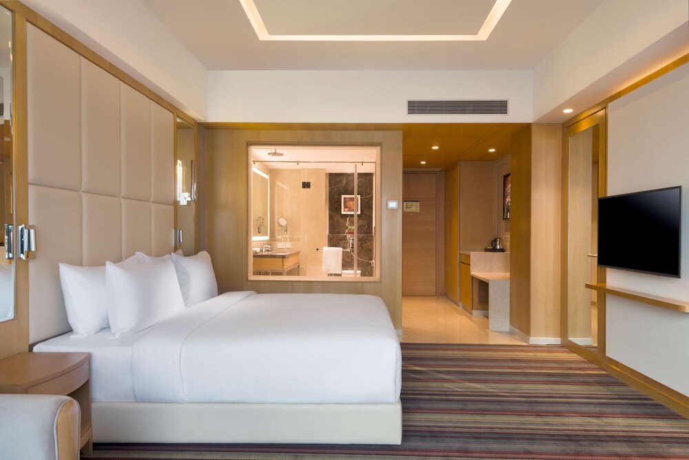 4 Star Hotels