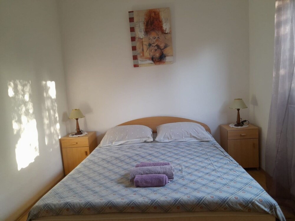 Apartment Jere 50m from the sea with parking A2(4) Sutivan, Island