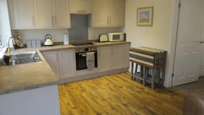 Fridge, microwave, oven, hob
