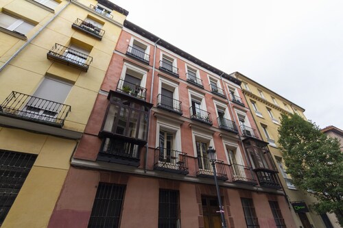 Eviivo Centro Deals 2018 Compare Save From 66 Travelocity