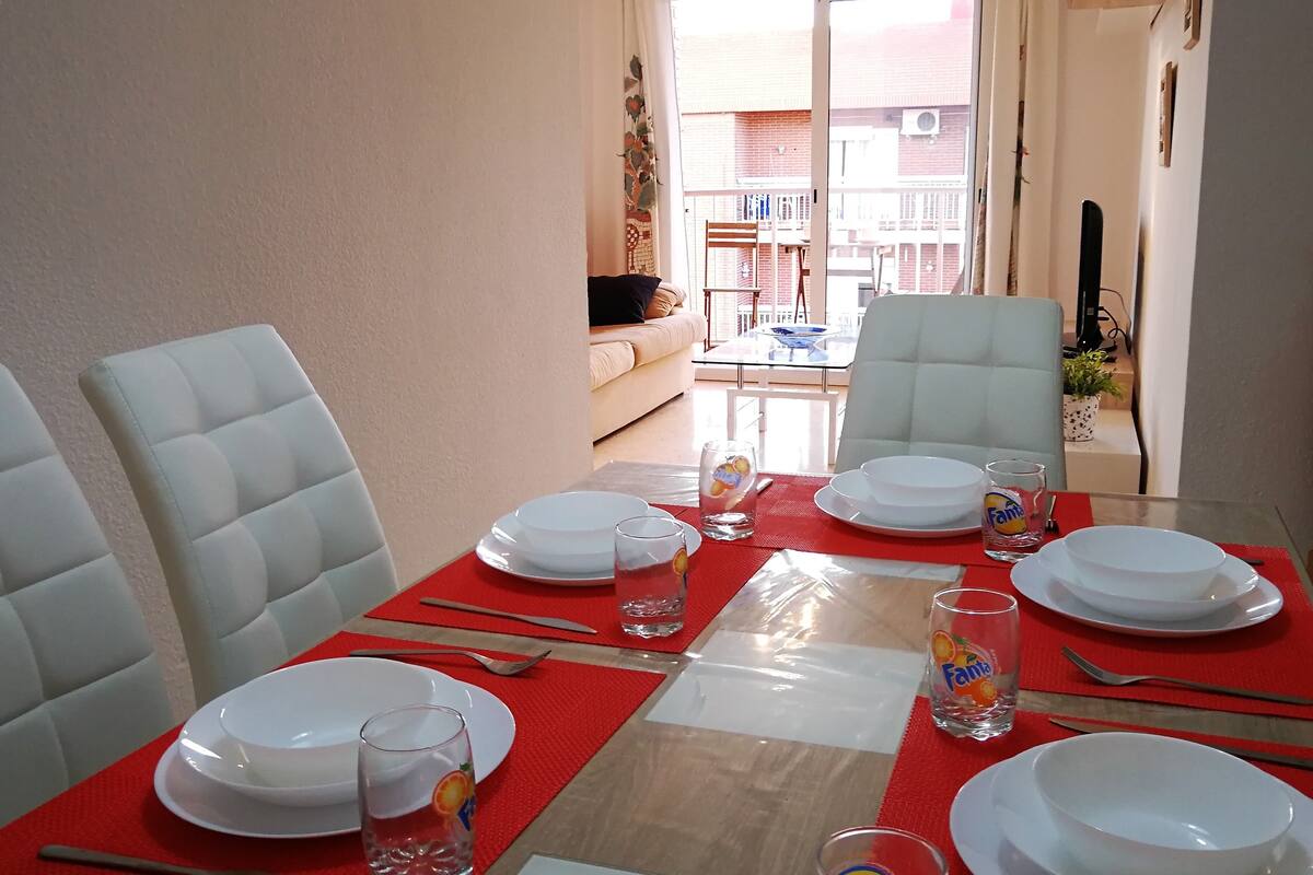 Apartamento Con Vista Al Mar En Playa Malvarrosa Valencia Hotelbewertungen 21 Expedia De