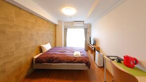 In-room safe, free WiFi