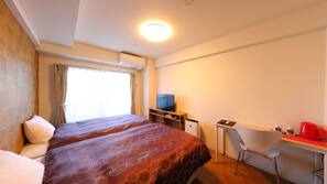 In-room safe, free WiFi