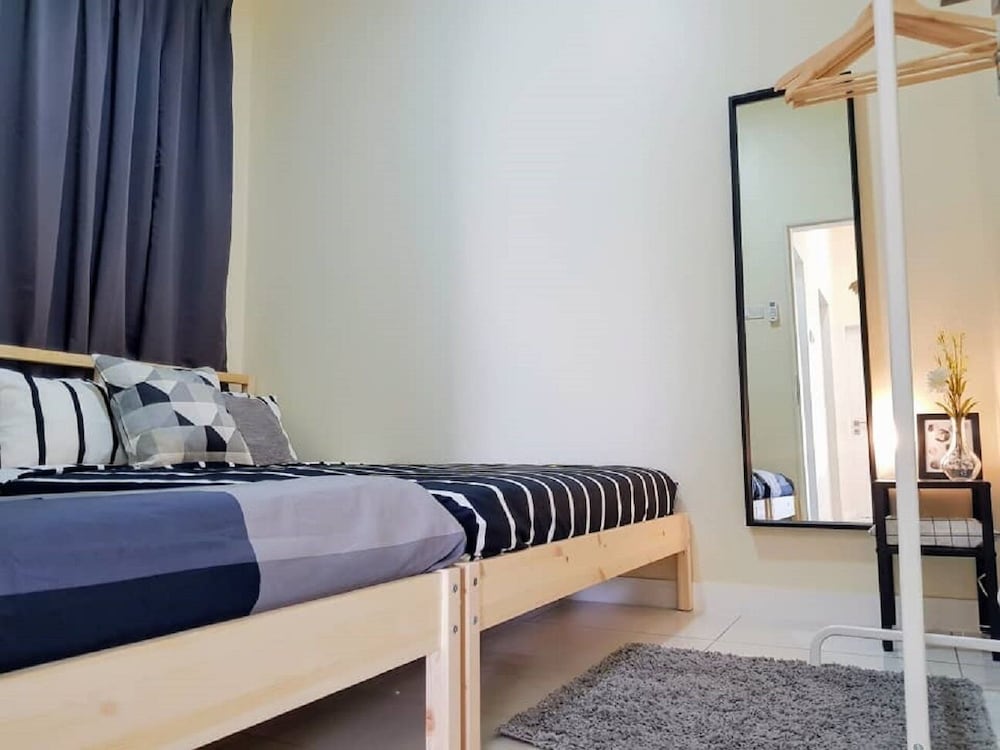 Puchong Skypod 10 Pax Ioi Mall Cozy Apartment In Kuala Lumpur Hotel Rates Reviews On Orbitz