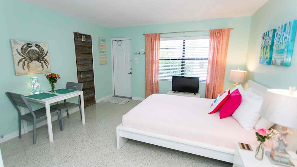 Sunset Inn & Cottages - Inn Suite 5