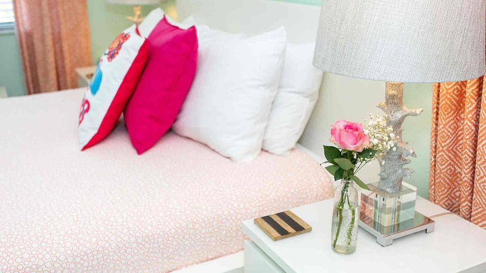 Sunset Inn & Cottages - Inn Suite 5