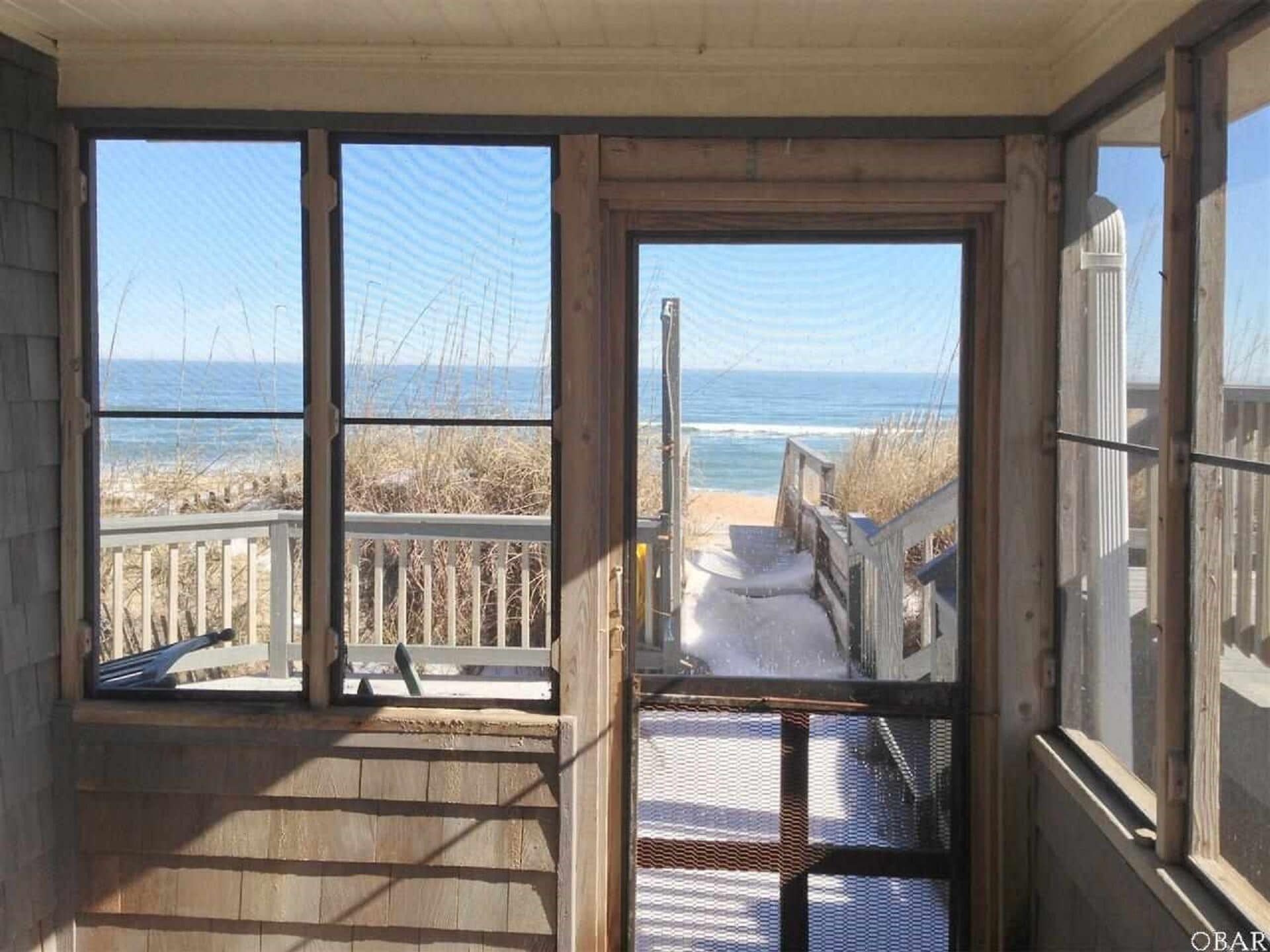 Oceanfront South Nags Head Beach House in Nags Head, United States
