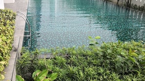 Indoor pool, 2 outdoor pools