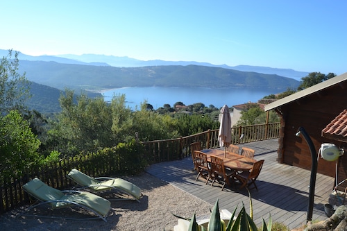 Plage De Cupabia Découvrez Coti Chiavari Avec Expediafr