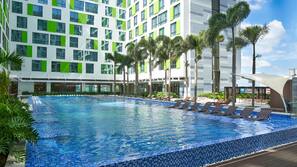Outdoor pool, open 6:30 AM to 7:00 PM, sun loungers