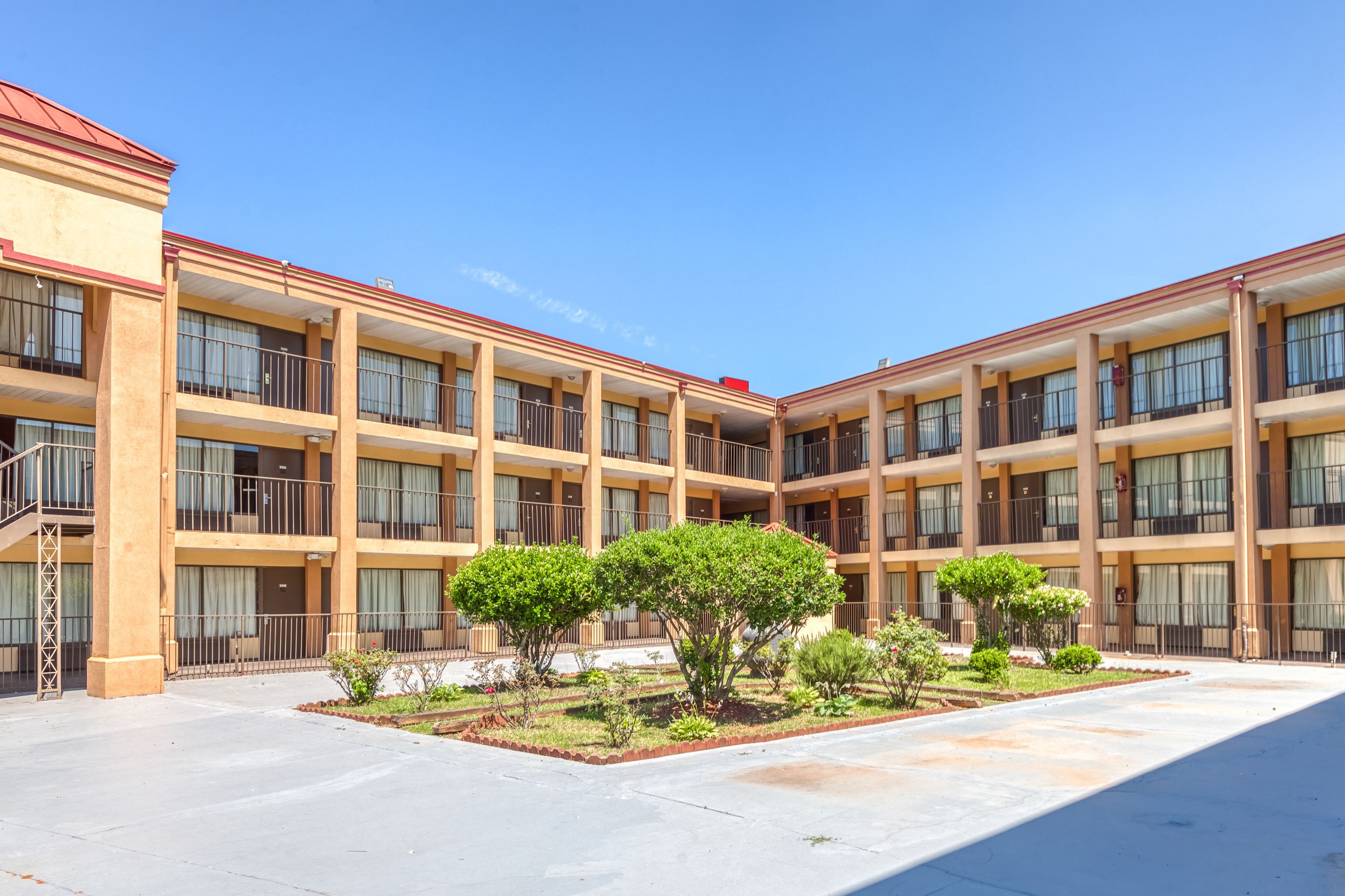 Oyo Hotel Decatur I-20 East Wesley Club Dr In Decatur Ga Expedia