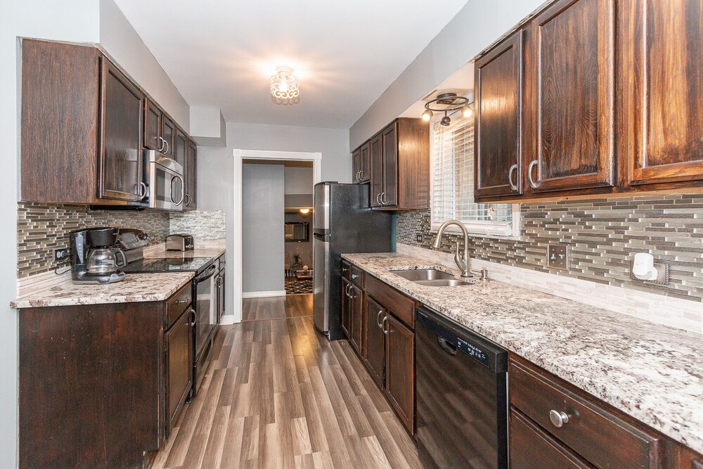 1 night FREE buy 4 get one free