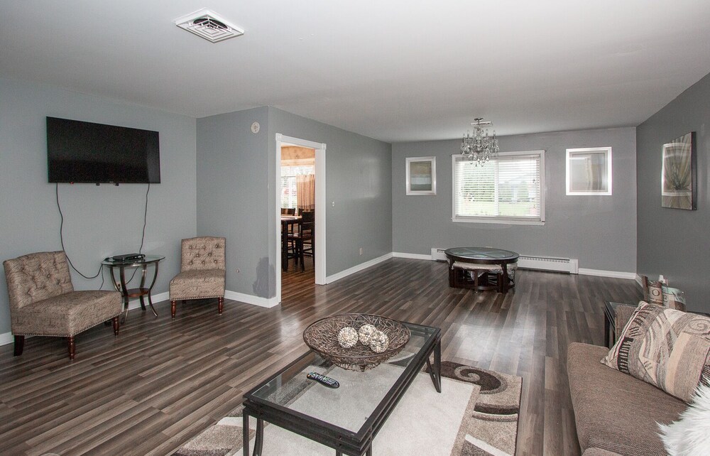 1 night FREE buy 4 get one free