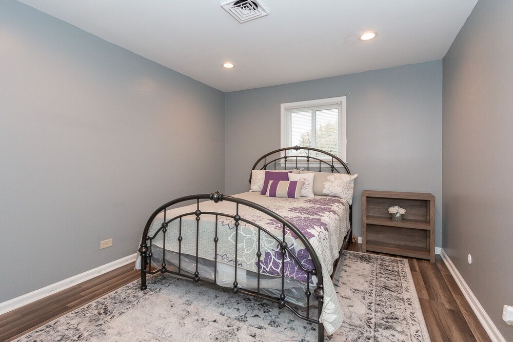 1 night FREE buy 4 get one free