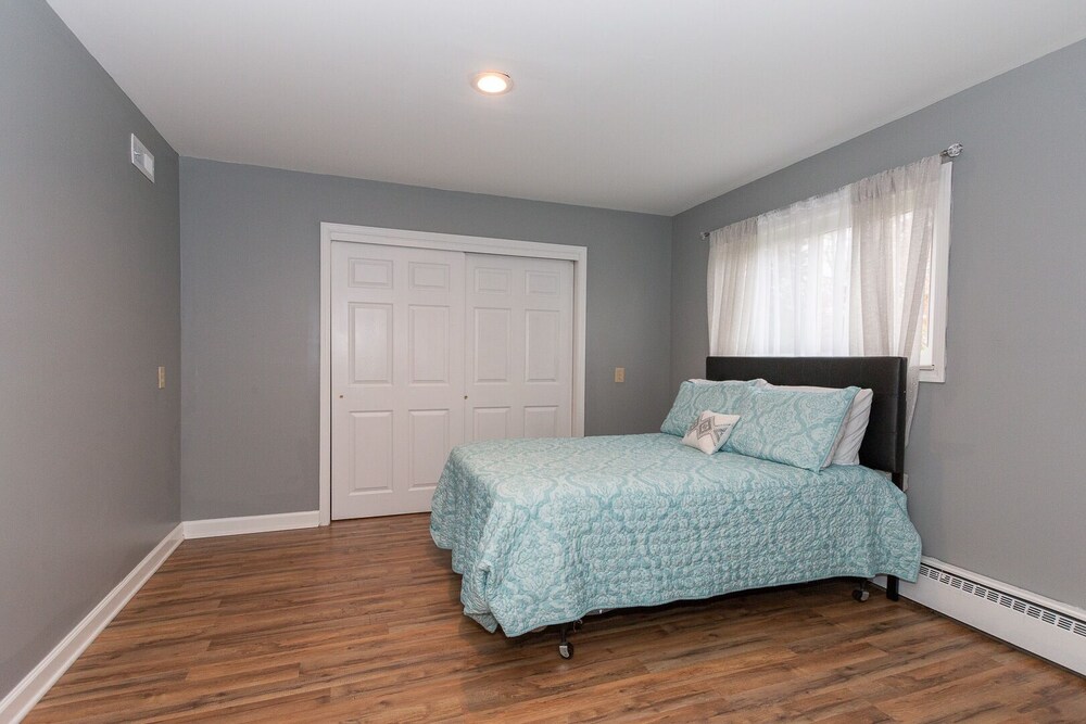 1 night FREE buy 4 get one free