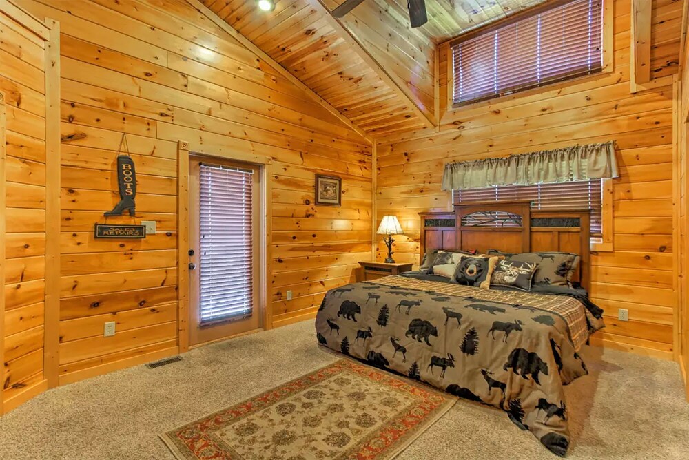 Gatlinburg Cabin close to everything with great views