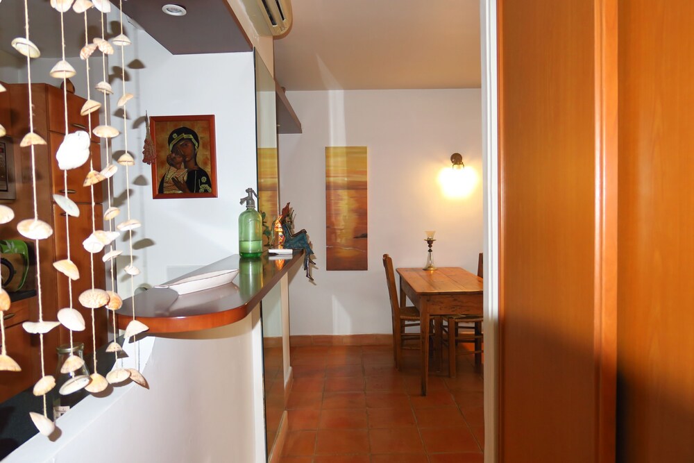 MAGNIFICENT 2ROOM APARTMENT CASSIS VILLAGE Cassis Vrbo