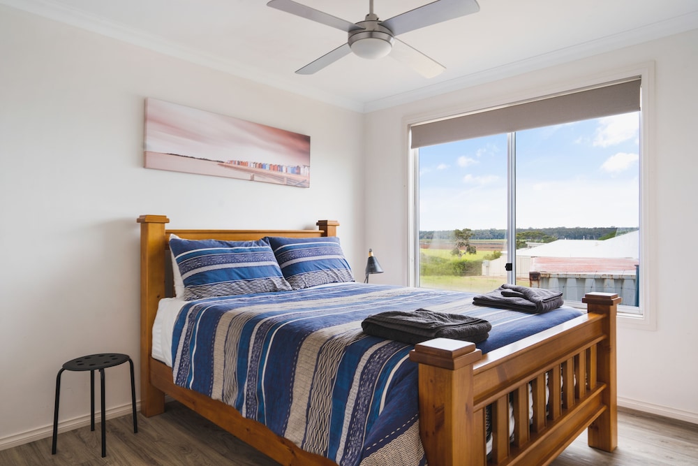 Periwinkle By The Beach Peppermint Grove Beach Stayz