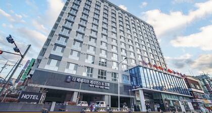 The Venezia Suite Hotel