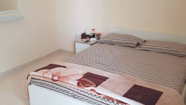 1 bedroom, iron/ironing board, Internet