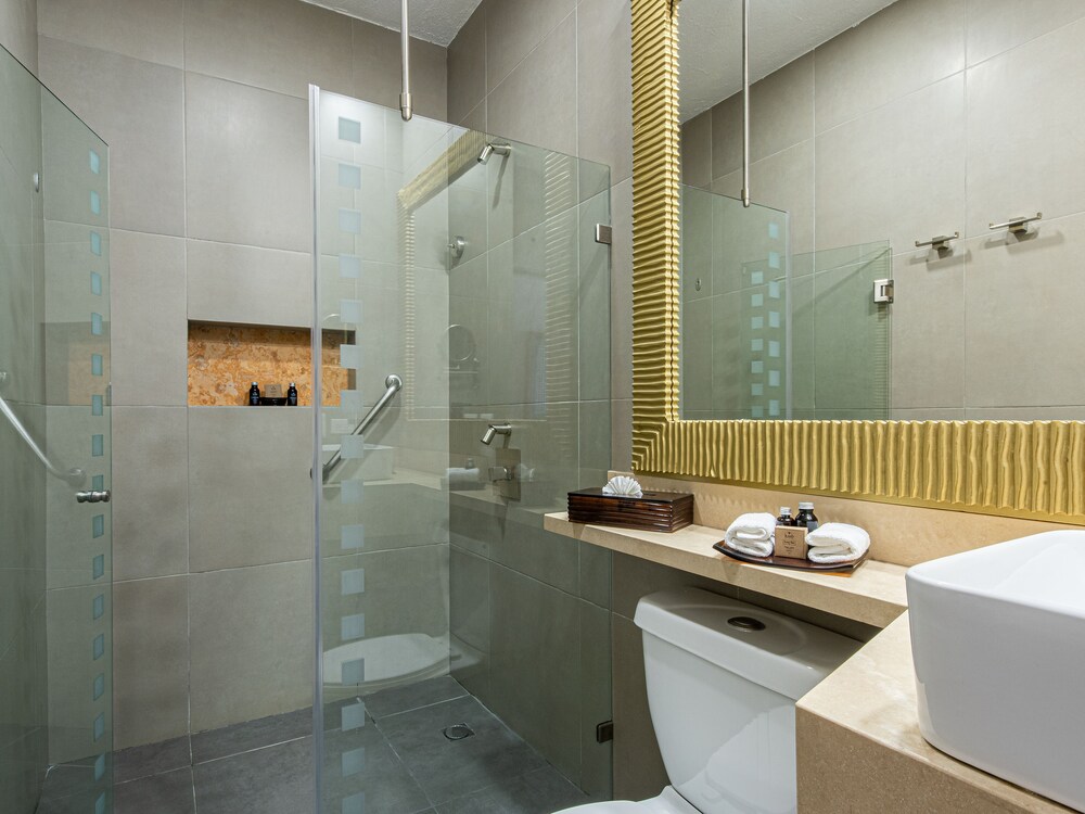 Park Royal Miami Beach