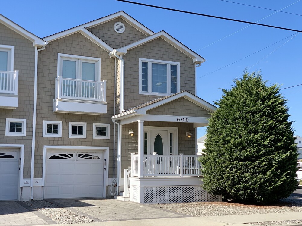 Stunning Construction, only 3 blocks from the Wildwood Beaches! Deals