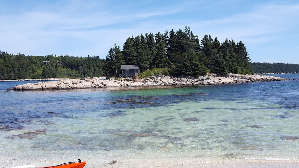 Schoodic Pen., Acadia Nat. Pk, Bar Harbor; Water - 5 Min. Walk