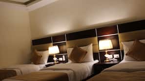 Premium bedding, in-room safe, desk, blackout drapes