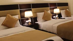 Premium bedding, in-room safe, desk, blackout drapes