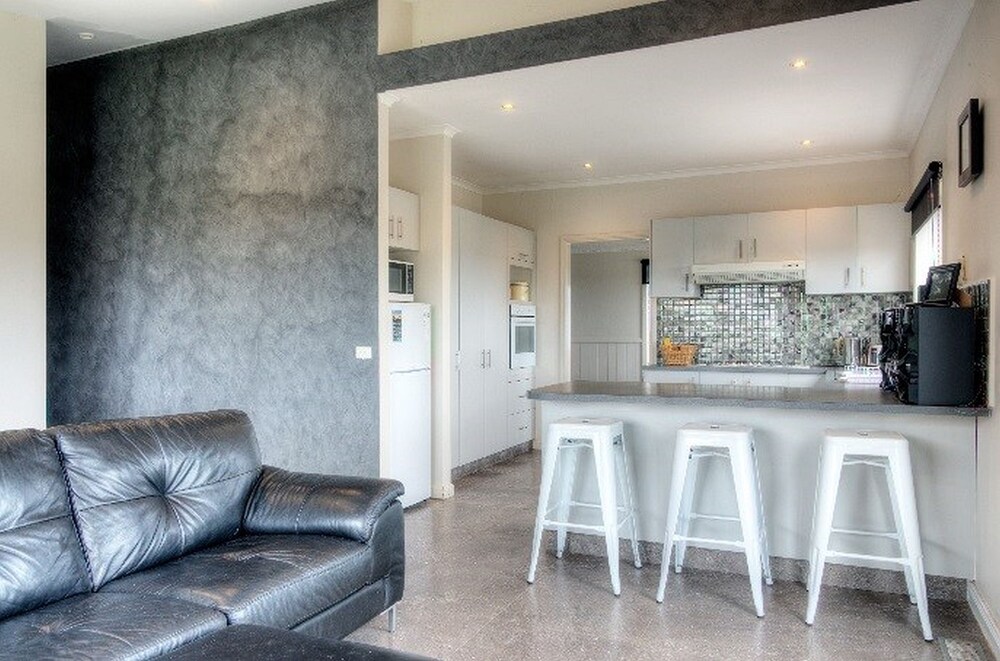 Ocean Grove Delight With Seaside Views
