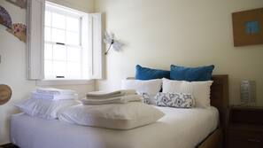 3 chambres, fer et planche à repasser, accès Internet, draps fournis