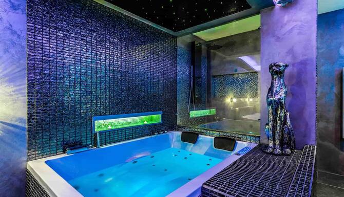 Chambre Avec Jacuzzi Agde