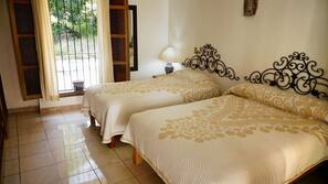 Free WiFi, linens