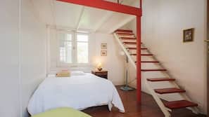 Individually furnished, iron/ironing board, free WiFi, linens